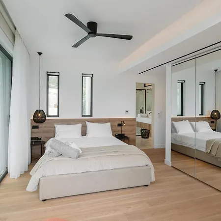 Elia Cove Luxury Villa II Loutraki  Exterior photo