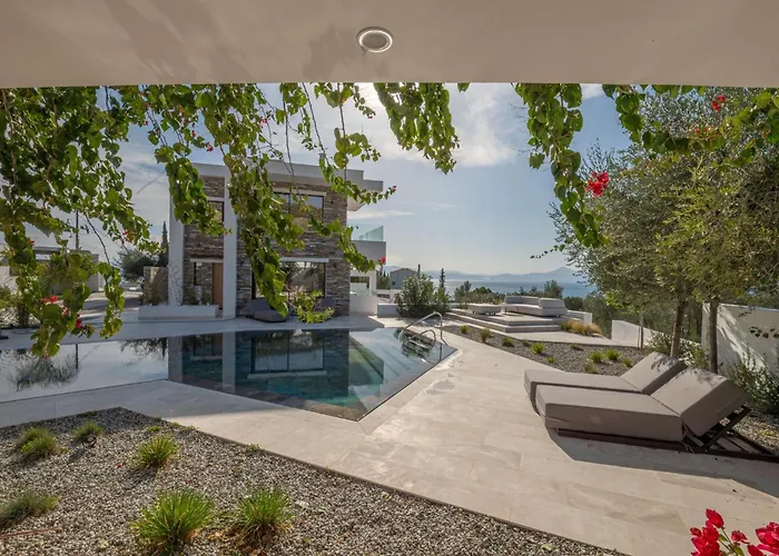 Elia Cove Luxury Villa II