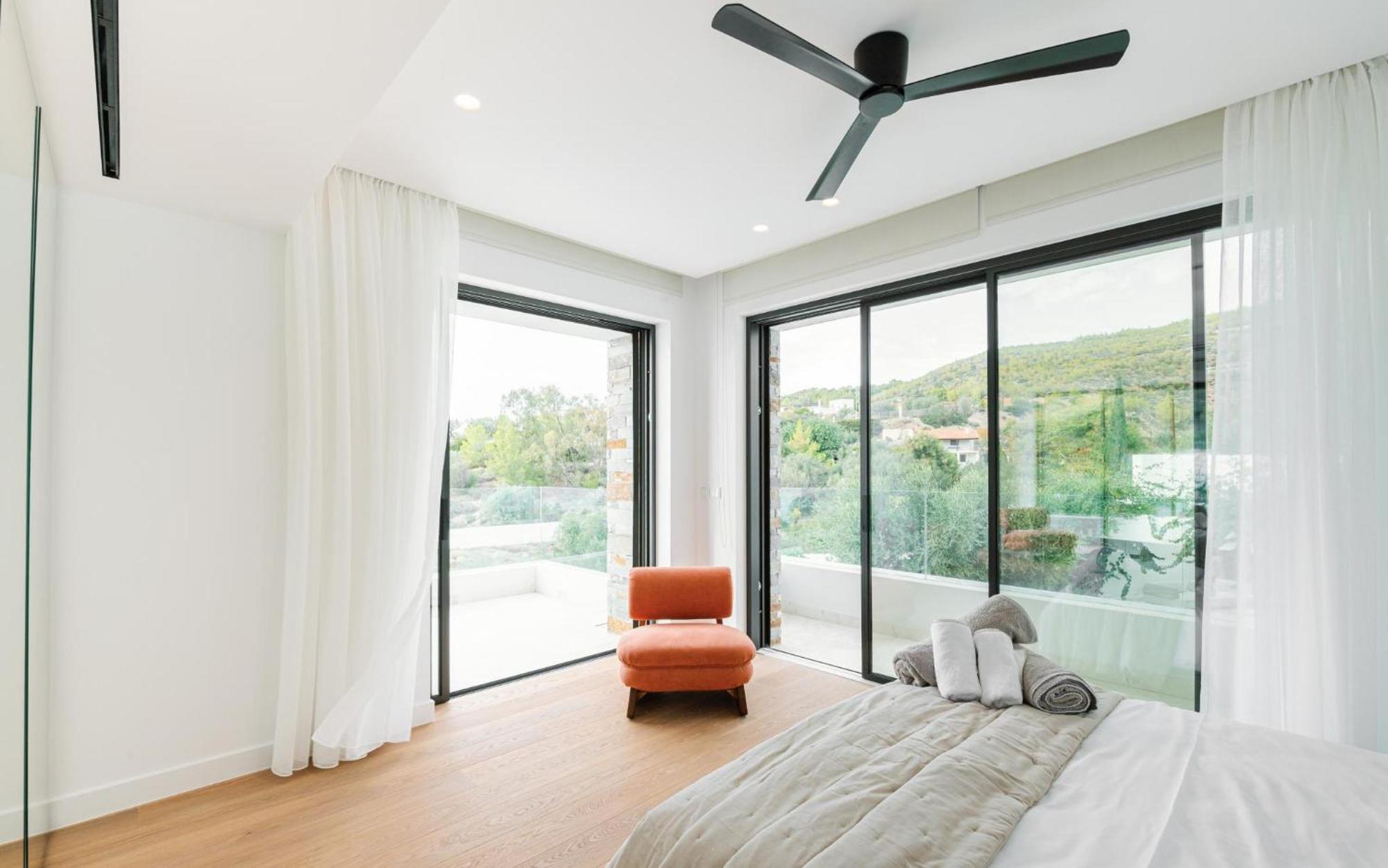 Elia Cove Luxury Ii Villa