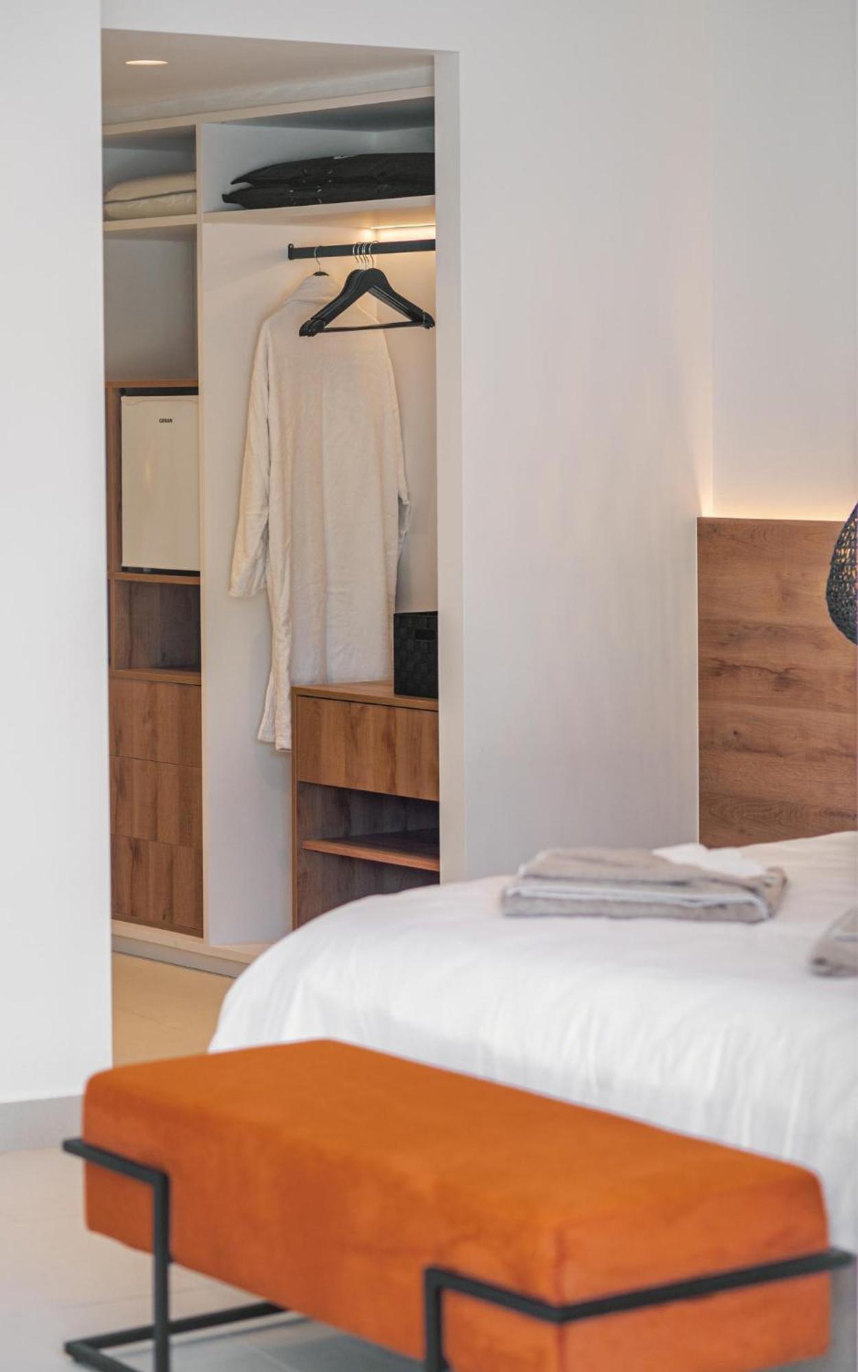 Elia Cove Luxury Ii Villa