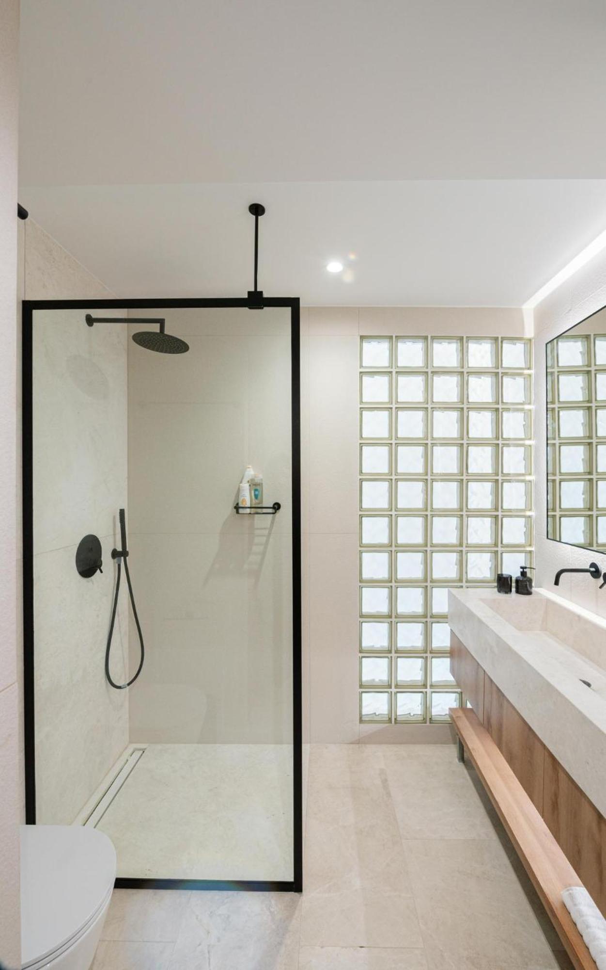 Elia Cove Luxury Ii Villa *