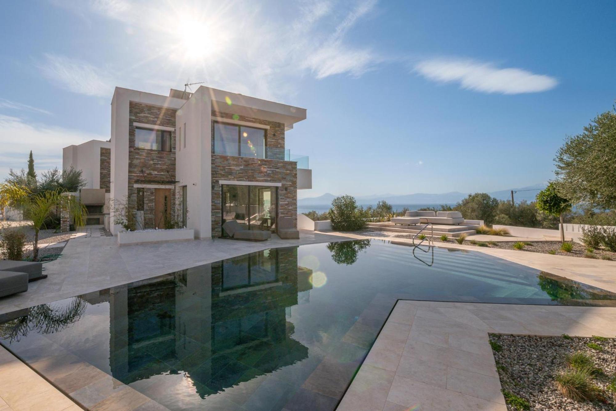 Villa Elia Cove Luxury Ii